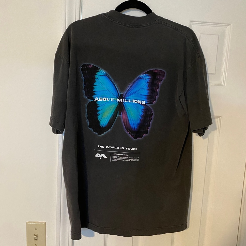 Graphic Vintage T-Shirt Above Millions